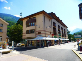Отель Résidence Le Grand Chalet, Брид-Ле-Бен